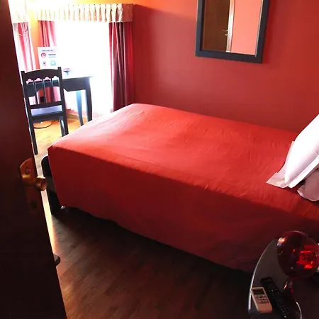 Country Al Gallo 3* أوديرزو