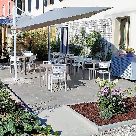 Country Al Gallo ホテル